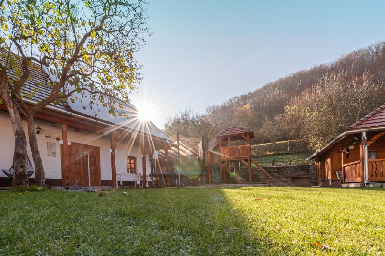 HepeHuta Házikó Háromhuta Exterior foto