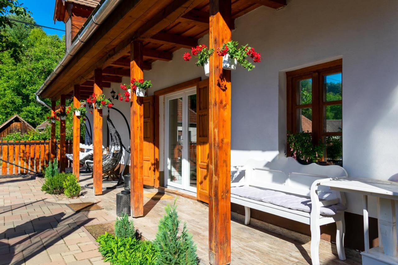 HepeHuta Házikó Háromhuta Exterior foto